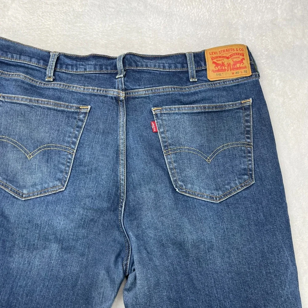 Levi's 541 Jeans Men's Blue Denim Stretch Relaxed‎ Straight Fit Zip Fly - 40X30